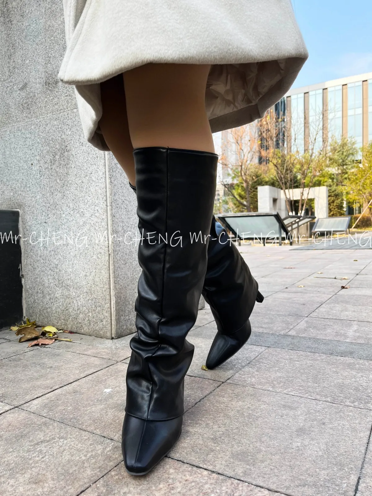 2025 черные сапоги до колена на высоком каблуке забавные женские брючные