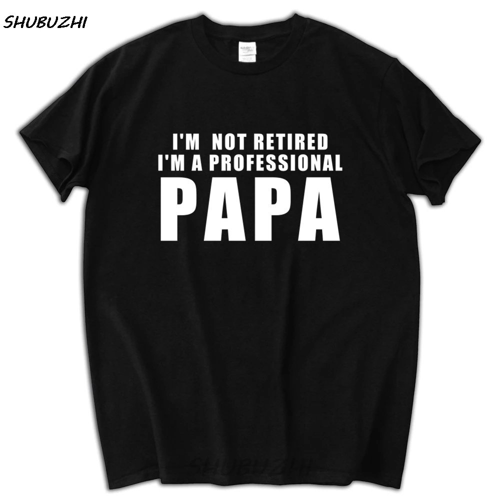 

Papa Gift Mens T-Shirt Holiday Gifts Father present Papa Shirt Gift for Dad Xmas Present - I'm not retired I'm A professional