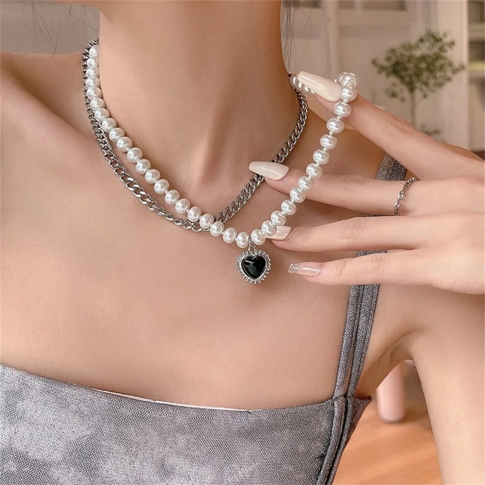 

New Vintage Double Deck Heart Pendant Necklace Female Women's 2022 Fashion Pearl Collarbone Sweater Chain For Woman Jewelry Gift