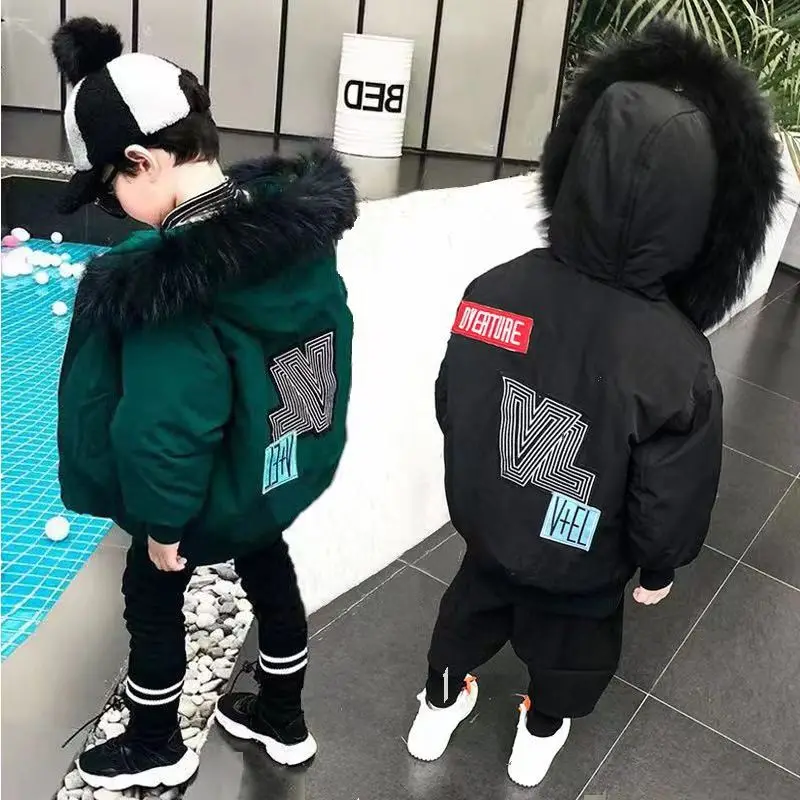 Детская куртка с большим меховым воротником на возраст 2-12 лет