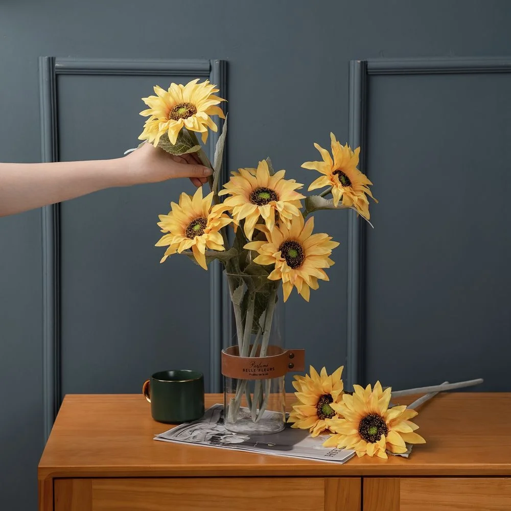 

Sunflower, Sunflower, and Sunflower INS Simulated Flower, Artificial Flower, Green Plant Decoration MW33712