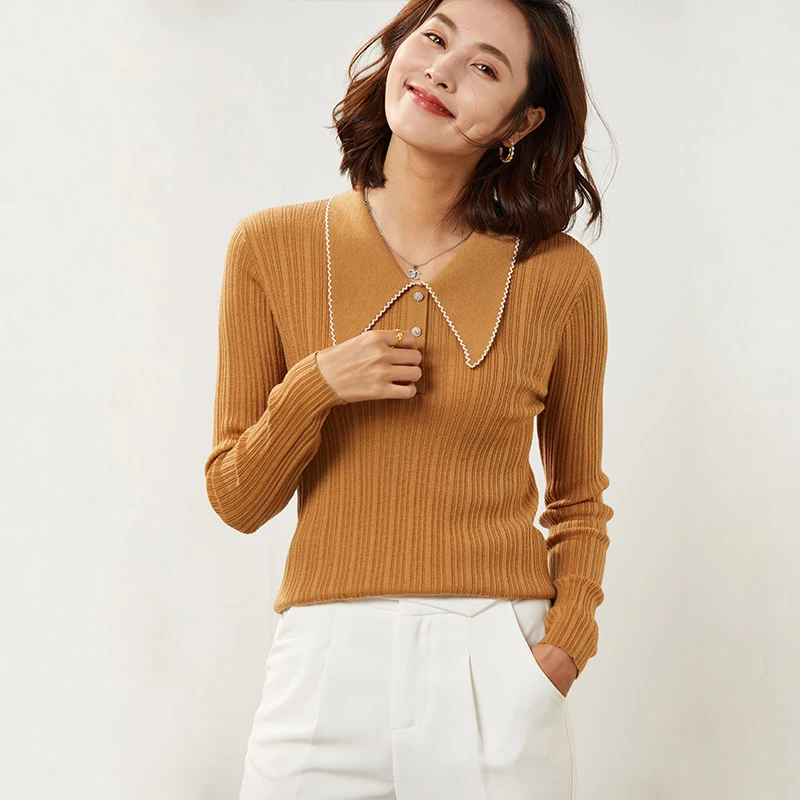 

Women's sweater
