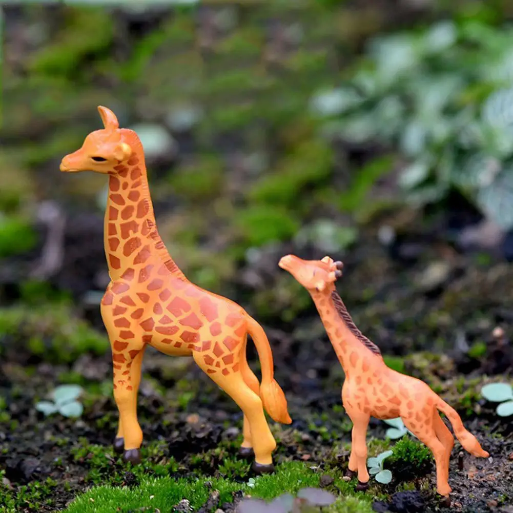 

1pc Miniature Giraffe Deer Lovely Animals For Garden Home Resin Crafts Decoration Mini Forest Animal Figurines Accessories G9y3