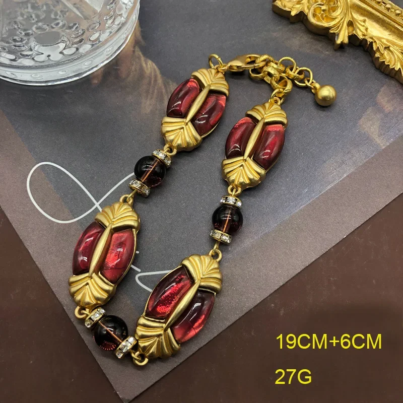 Элегантный винтажный дворцовый стиль красный орнамент жемчужное ожерелье