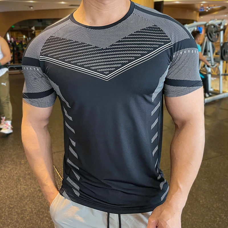 2023 Summer Quick Dry Breathable Short Sleeve Shirt Sports Training T-shirt For Men Gym Running Tees Men's Sportwear Clothing