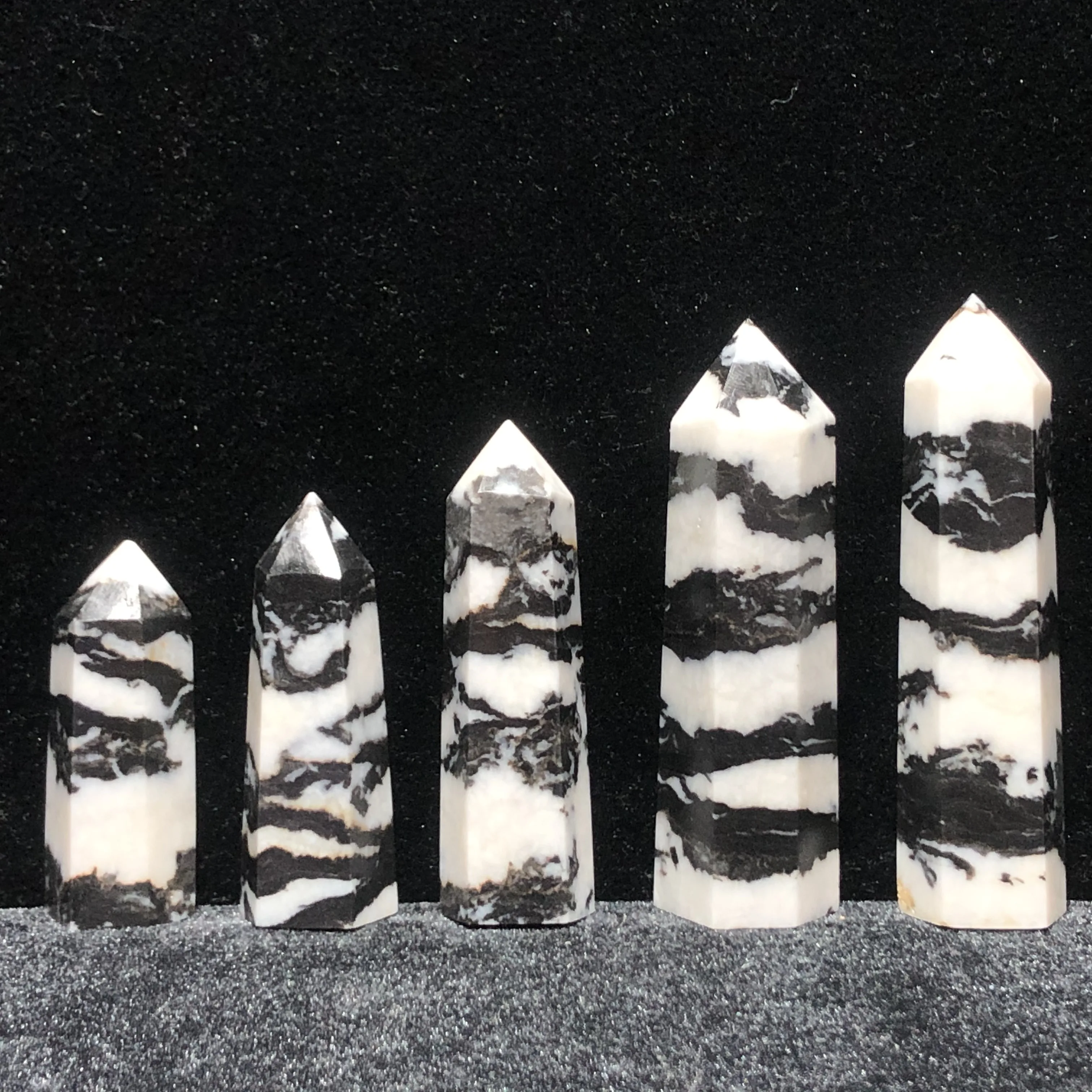 

Natural Zebra Jasper Polished Point Reiki Healing Crystals Quartz Mineral Tower Home Decoration Stone Home Handicraft Points