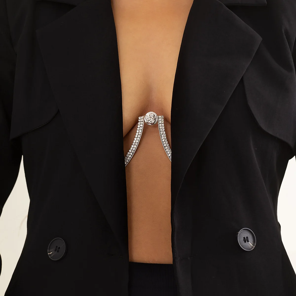 

Новое поступление 2022, женское сексуальное ожерелье с цепочкой на грудь, роскошное U-образное ювелирное изделие Стразы с ангелом, элегантное ...