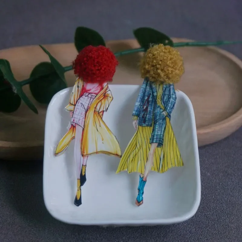 Женская брошь с эмалью цвет в ассортименте