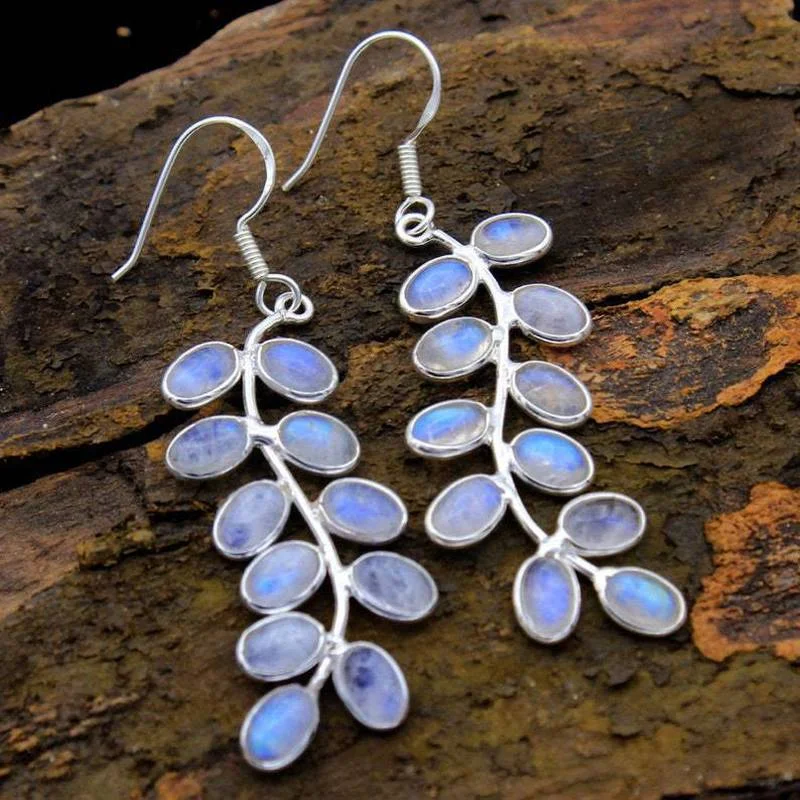 

Gorgeous Plant Leaves Inlaid Moonstone Earrings Vintage Silver Color Oval Opal Stone Wedding Drop Earrings for Women Jewelry