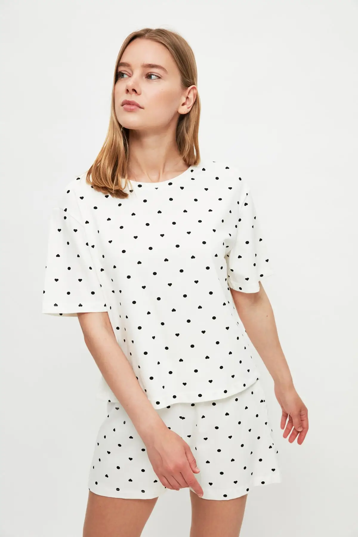 

Trendyol Printed Knitted Pajamas Set THMSS21PT1485