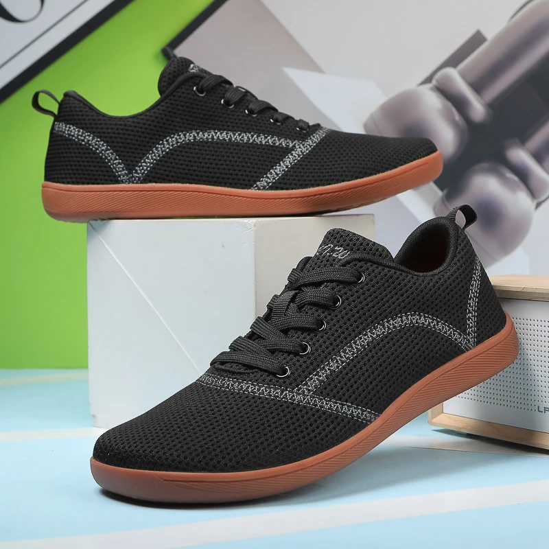 Туфли на плоской подошве с широким носком для мужчин и женщин Уличная обувь в