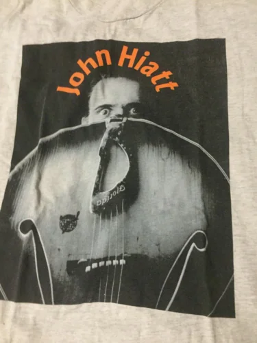 Футболка для мужчин и женщин John Hiatt perfect good guitar 1993 (art.: 3920c824abe14) - 3920c824abe14