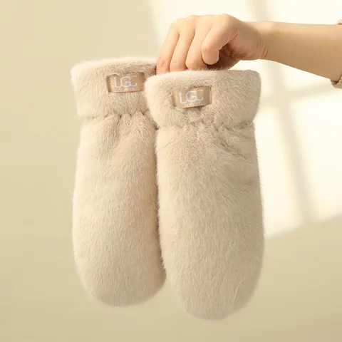 Плюшевые пушистые перчатки, защита от холода, ветрозащитные толстые варежки, зимние теплые меховые перчатки для женщин, милые мягкие уличные велосипедные перчатки