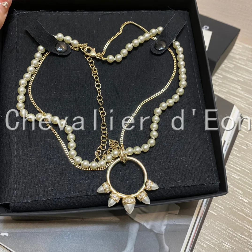 

Chevalier d'Eon 2022 Lady Hot Band Fashion Elegant Pearl Round Double Layer Pendant Necklace For Women Free Shipping Items