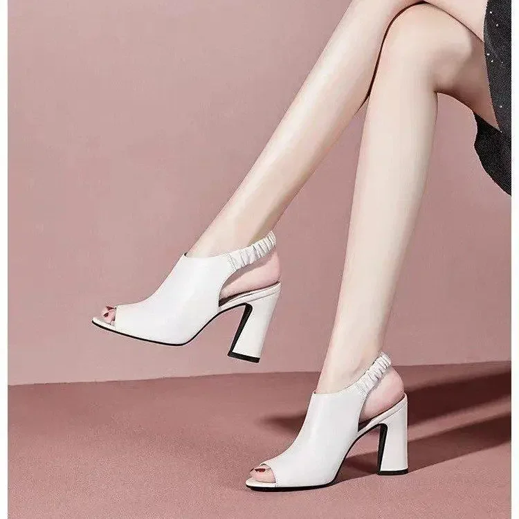 Босоножки женские летние с открытым носком на высоком квадратном каблуке