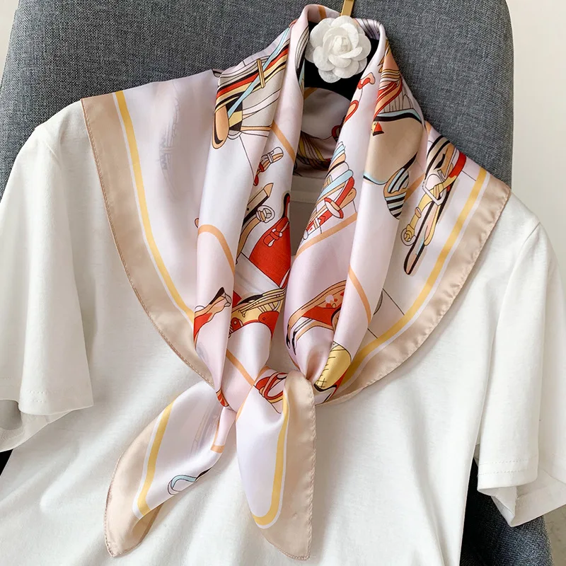 

Print Kerchief 2022 Korean Style Luxury Small Scarf Fashion Letter Sunscreen Popular Headcloth Four Seasons 70X70CM Silk Scarves