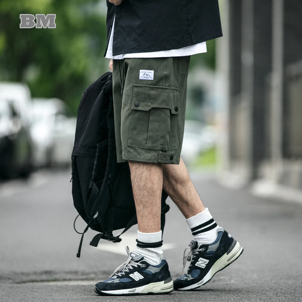 

Summer Japanese Streetwear Fashion Cargo Shorts Korean Loose Straight Casual Pants Harajuku Sports Beach Shorts Men Clothing