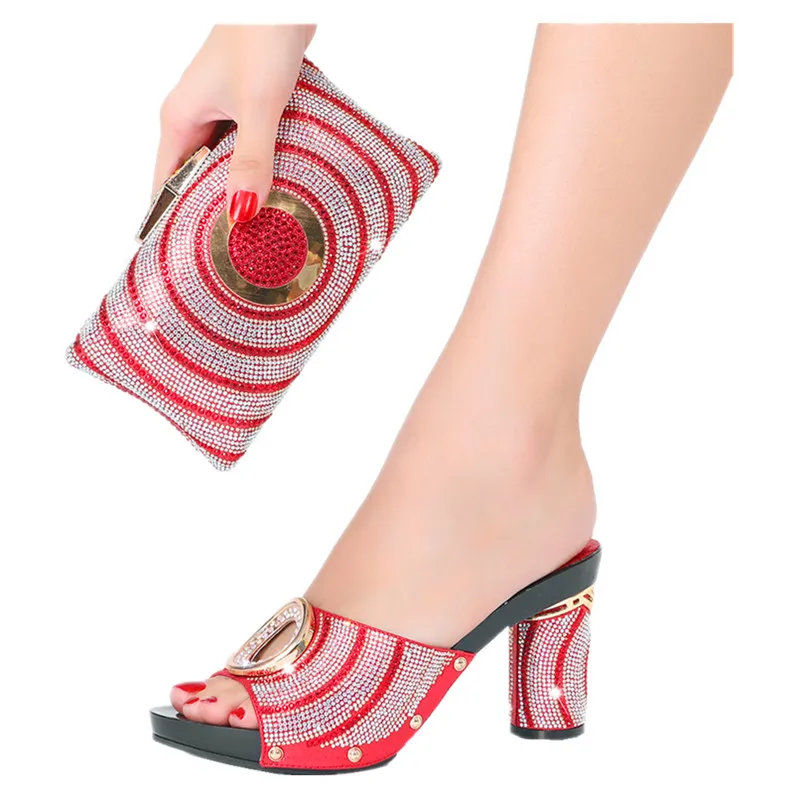 

Горячая Распродажа, сексуальные летние модные роскошные Украшенные стразы, женские тапочки и сумки для свадьбы, Рождества