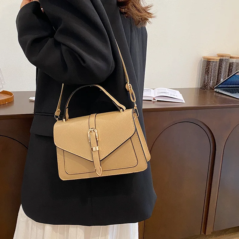 2024 осенняя новая корейская версия простая ретро-сумка повседневная модная