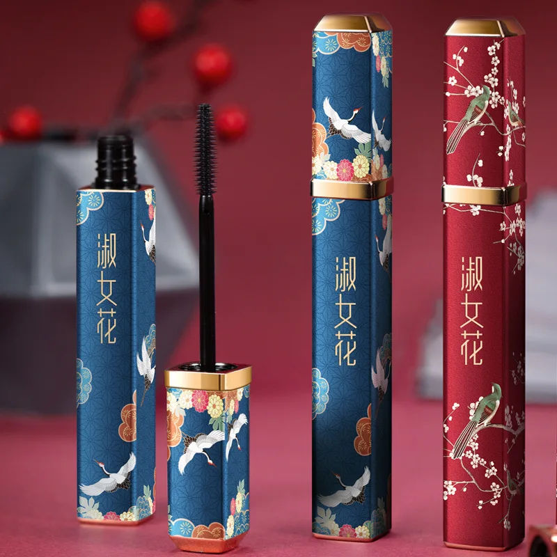 Flowers, Chinese style mascara, cold plum fiber grafting, natural long and thick white crane, lasting curling, no smudging.