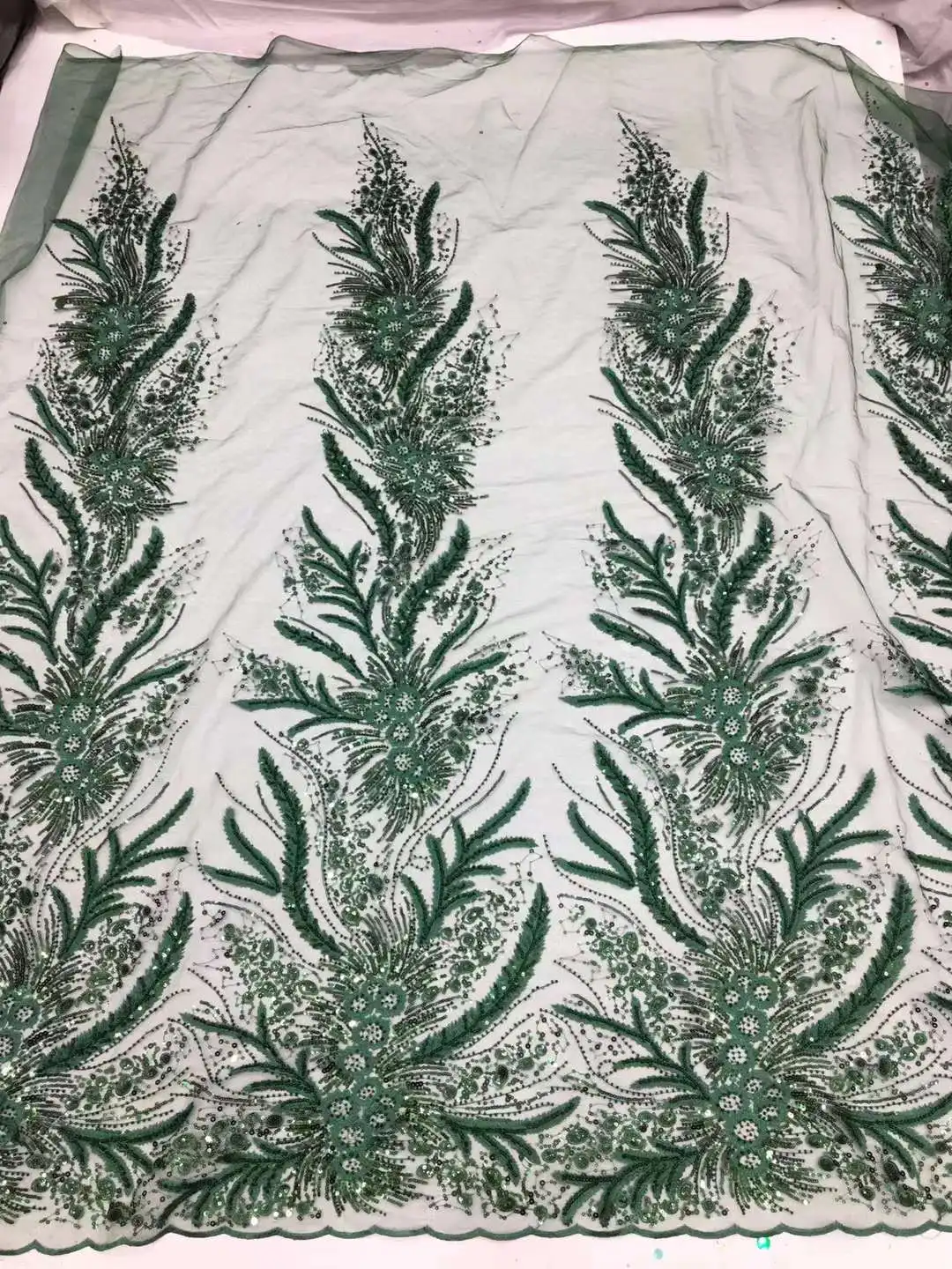 

Nigerian French Lace Fabric 2023 High Quality Sequin Embroidered Luxurious Beaded Lace Fabric 5 Yards Wedding