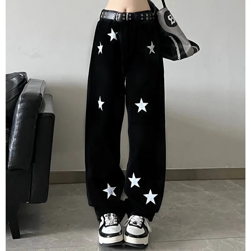 Рисунок 5 - Женские джинсы со звездным принтом