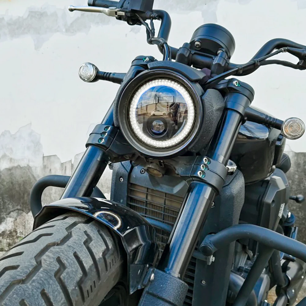 Фото Круглая светодиодная фара 5,75 дюйма с белыми DRL — Plug & Play для Harley 883, Honda CB, Suzuki GSX, Kawasaki Vulcan S №2