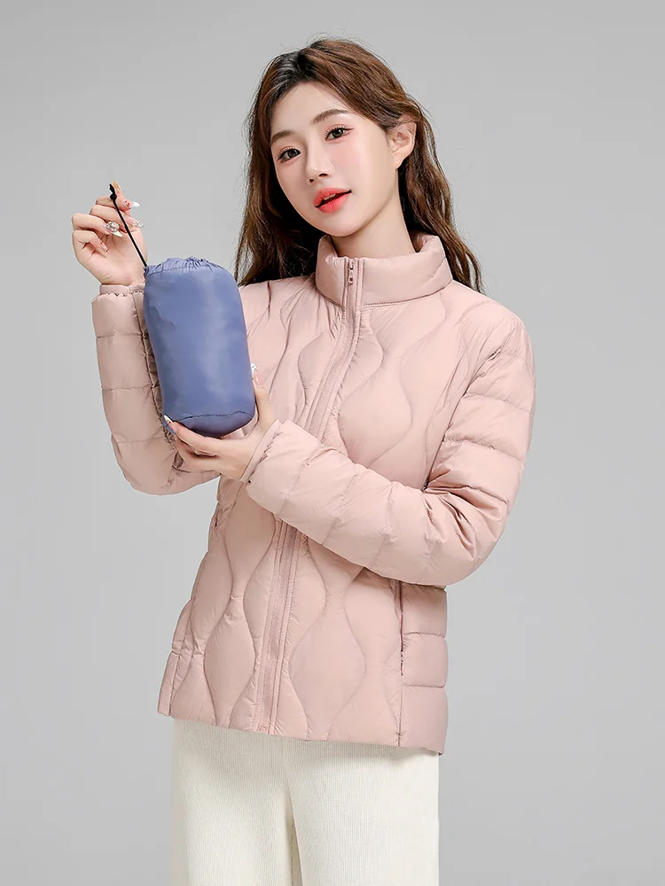 Внесезонный легкий пуховик женский с коротким воротником-стойкой осень и зима