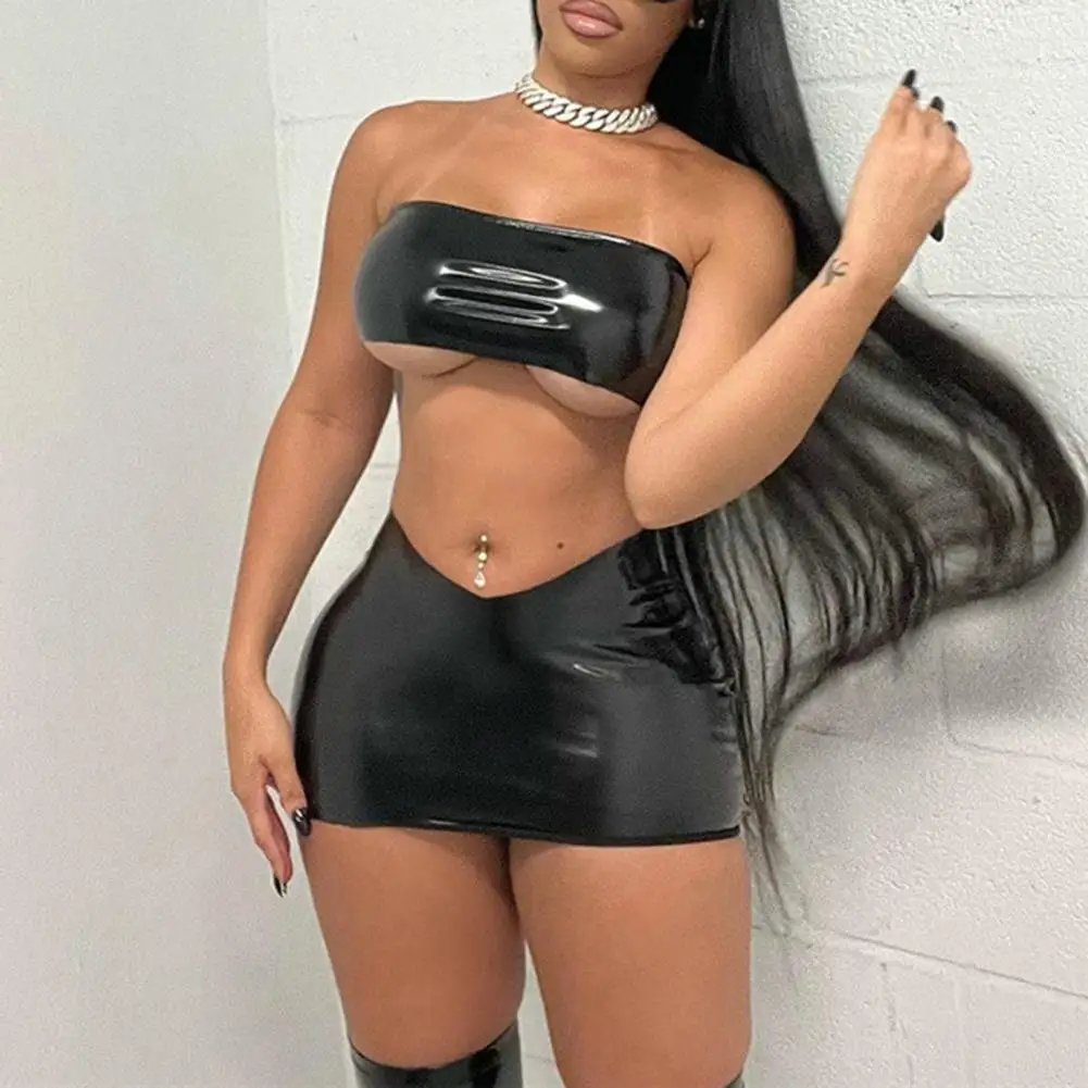 

Женская короткая мини-юбка с высокой талией и бюстгальтером