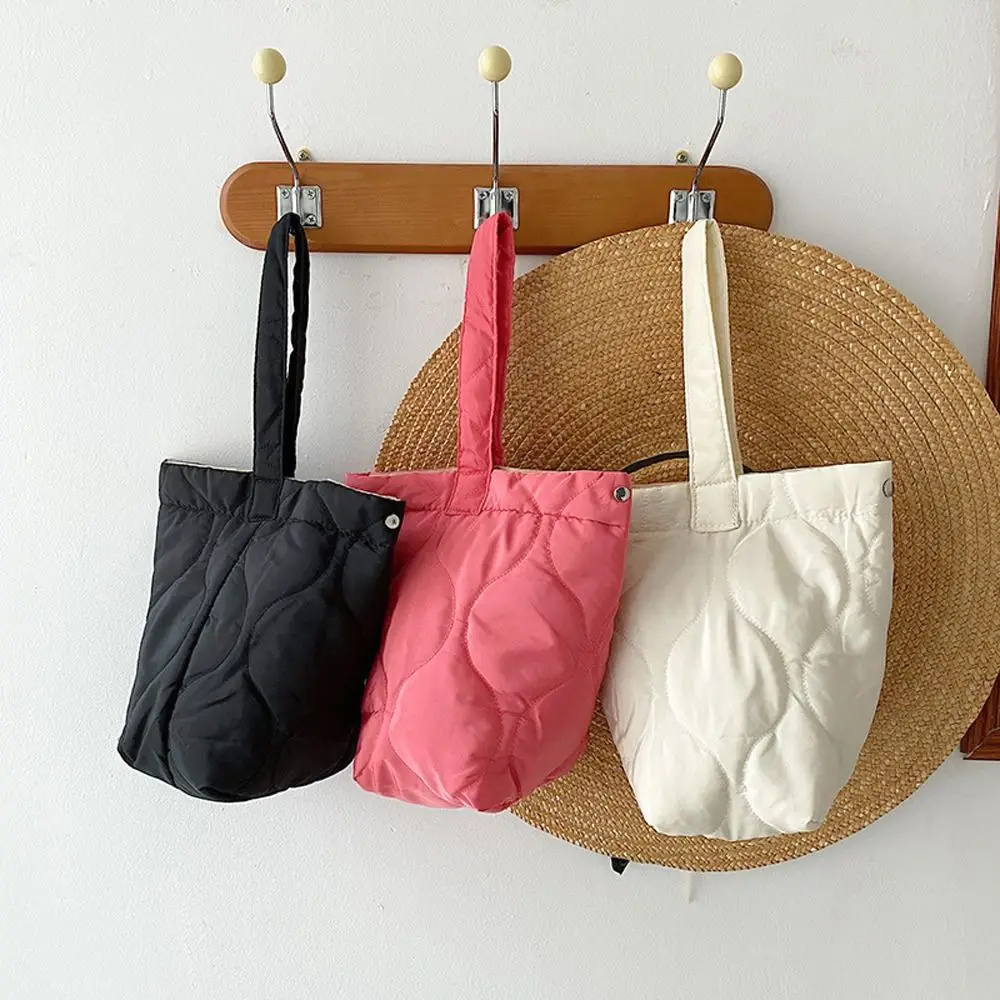

Stripe Cotton-padded Top-handle Bag Elegant Pleated Large Capacity Nylon Padded Handbags Picnic