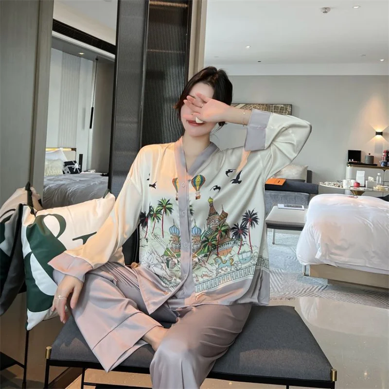 New Luxurious Women's Pajama Suit Ice Silk Pajamas Korean Fashion Thin Printing Leisure Wear Long Sleeved Trousers