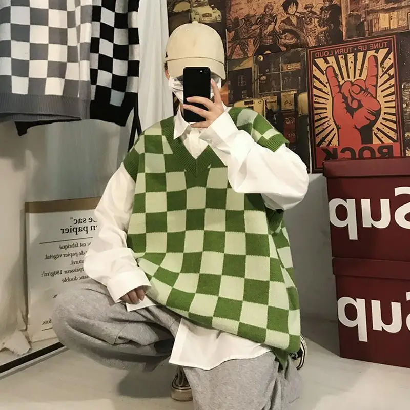 Spring Summer Autumn Plaid Contrast Color Casual Pullover Tess Vest Men Loose Knitted Top Sweater Students Sweater Vest G62