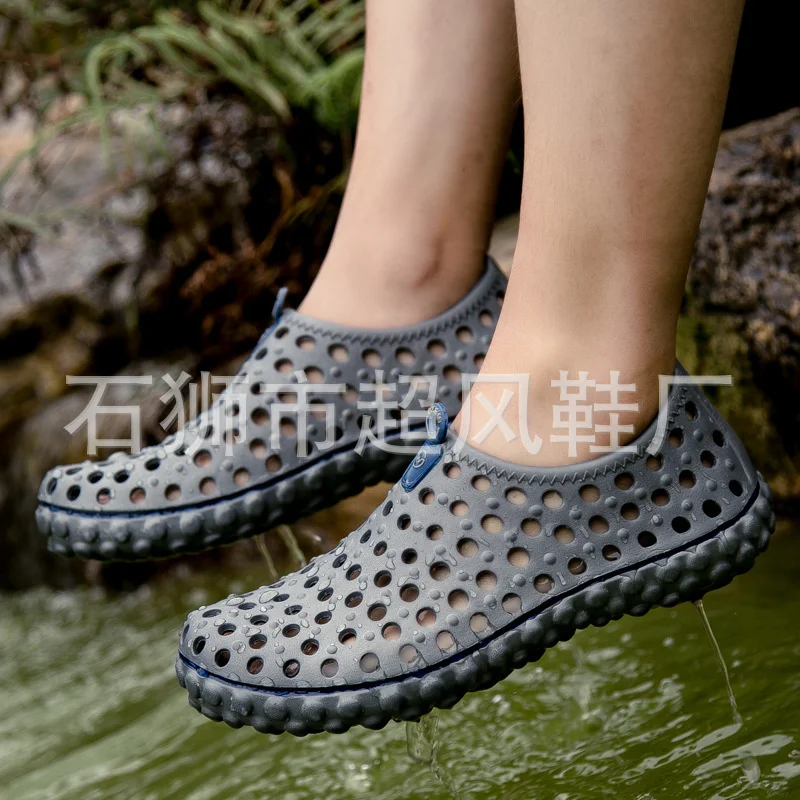 

Summer men's hole shoes breathable mesh Hollow wading sports sandals lazy people pedal beach Casual Versatile soft comfortable
