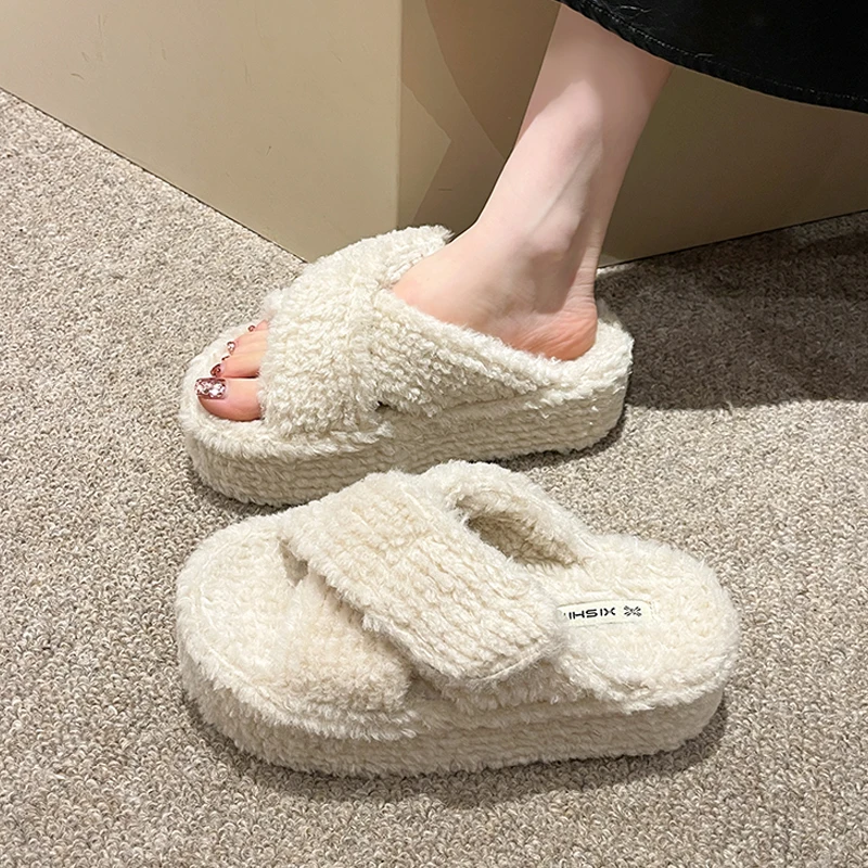 

Шлепанцы женские из флока, меховые тапочки на плоской подошве, сланцы, на платформе, плюшевые шлепанцы с мехом и резиновой застежкой-липучкой, 2023