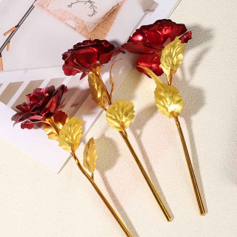 

Золотая искусственная роза