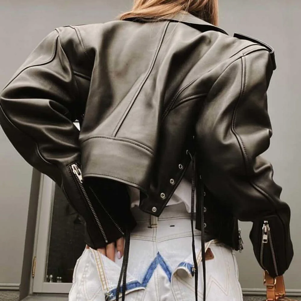 Женская куртка из натуральной овечьей кожи