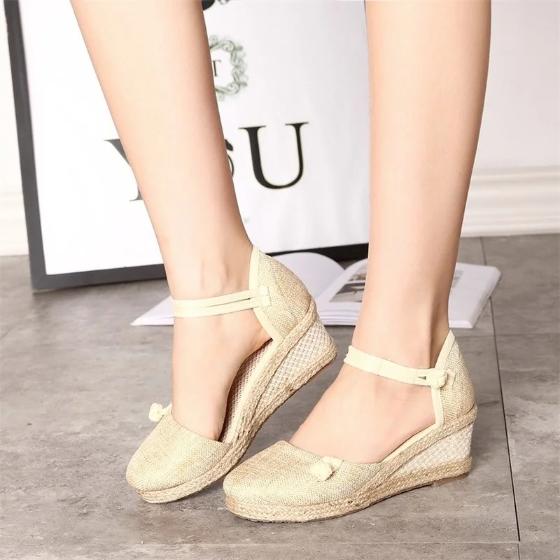 

2022 Summer Korean Women Baotou Sandals Fashion Casual Weave Breathable Shoes Female Wedge Platform Buckle Shoes Sandalias