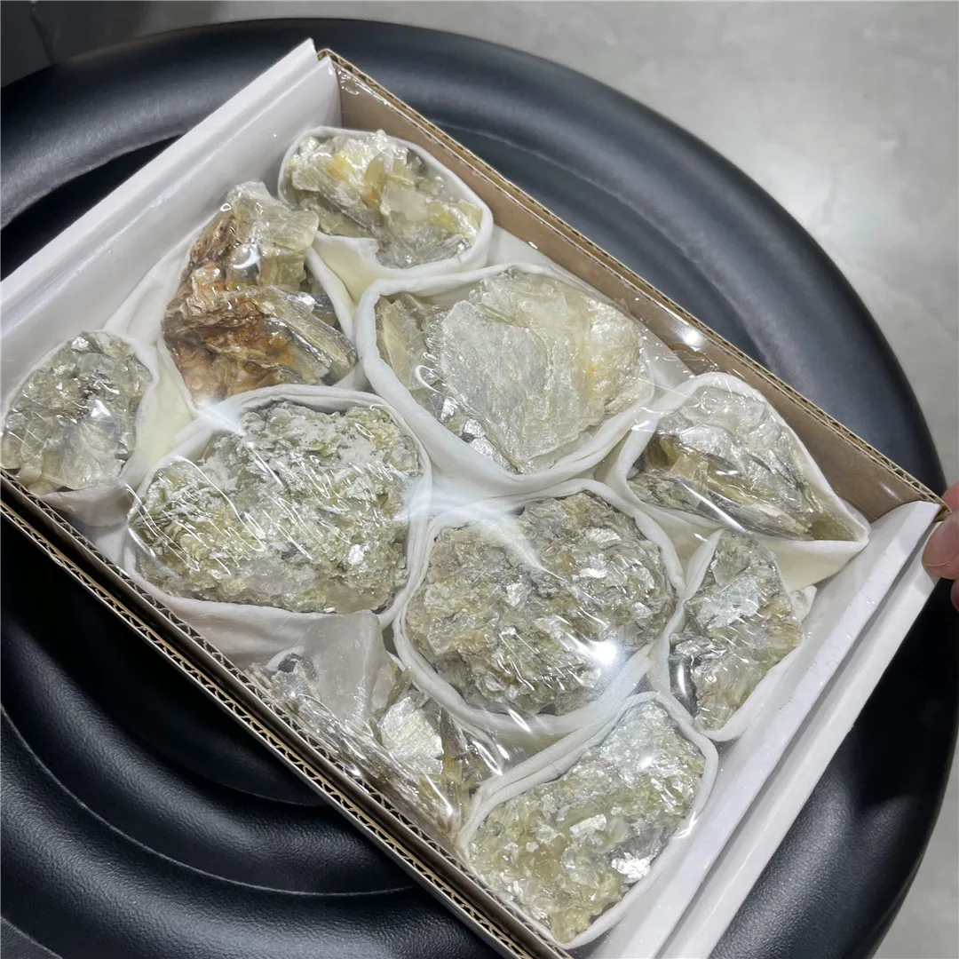 

Natural Yellow Mica Specimens Flogopite Ore Box Muscovite Decorative Raw Rocks Gift Set Mineral Collectibles Indie Jewelry