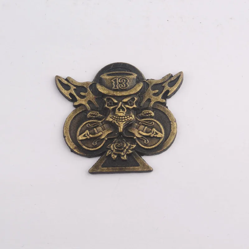 

Retro 3D Carving Skull Metal Badge DIY Lighter Accessories Replacement For ZP Zorro Kerosene Oil Lighter Decor Smoking Gadgets