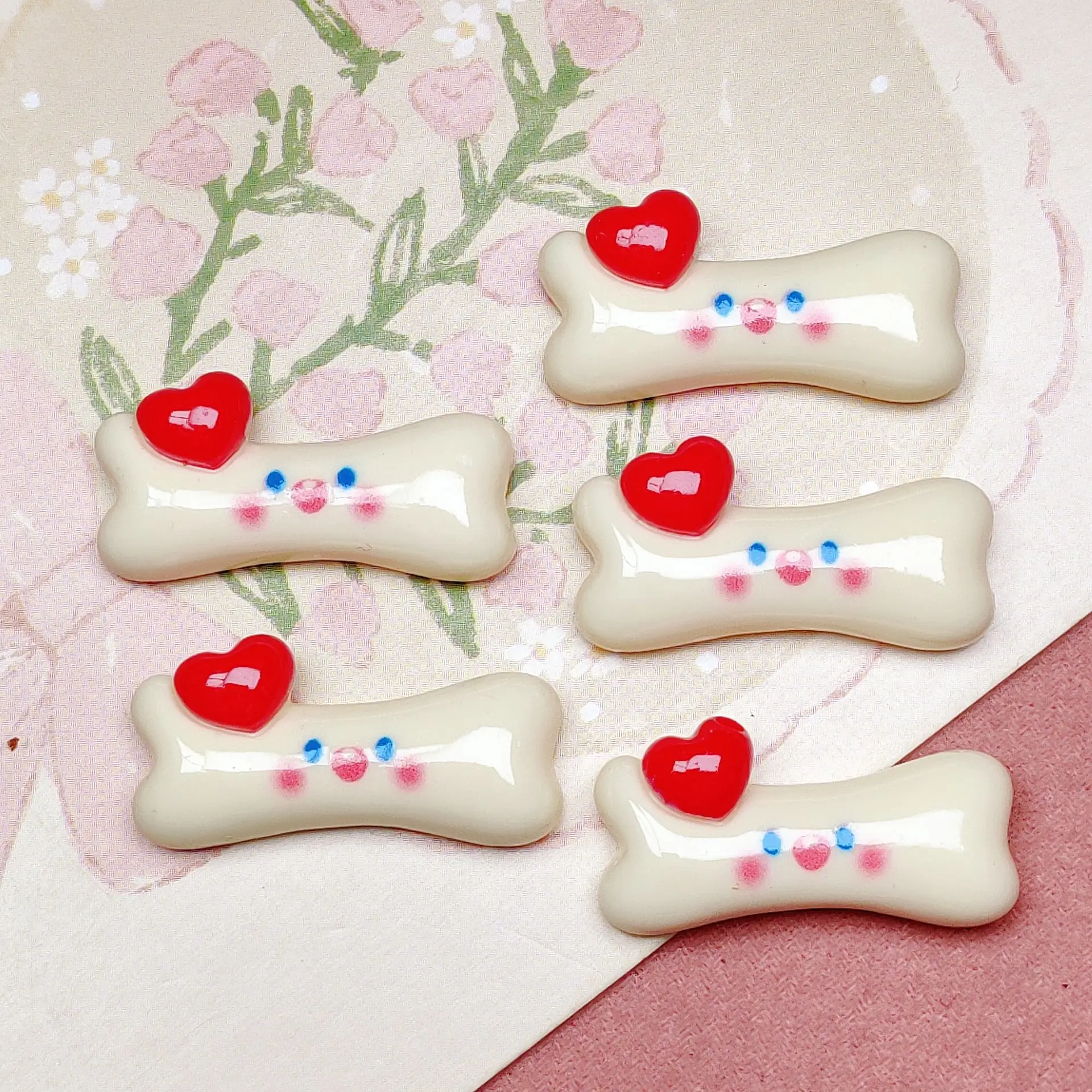 

10 Pcs New Cute Bright Face, Love, Smiling Face, Dog Bone DIY Fit Phone Deco Parts Embellishments For Hair Bows 009