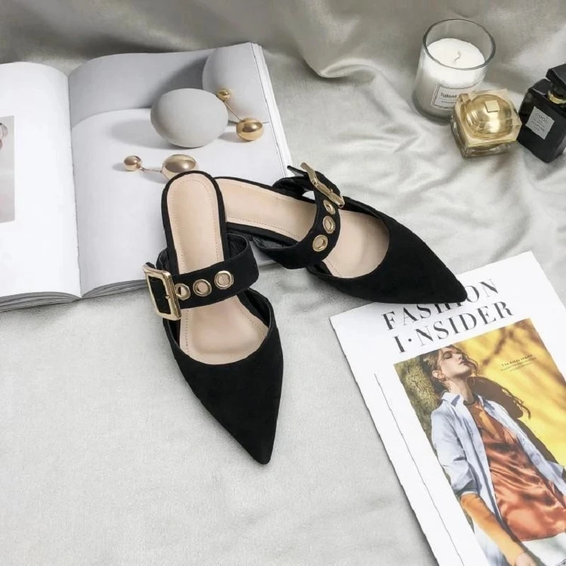 2023 New Fashion Pointed Flat Rivet Shallow Mouth Slippers Women