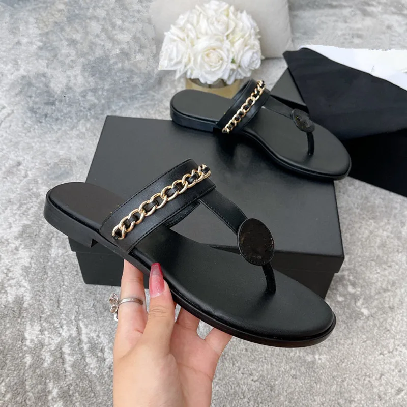

Сандалии женские с металлической цепочкой, повседневные шлепанцы на плоской подошве, простые пляжные тапочки для отпуска, черные, лето 2022