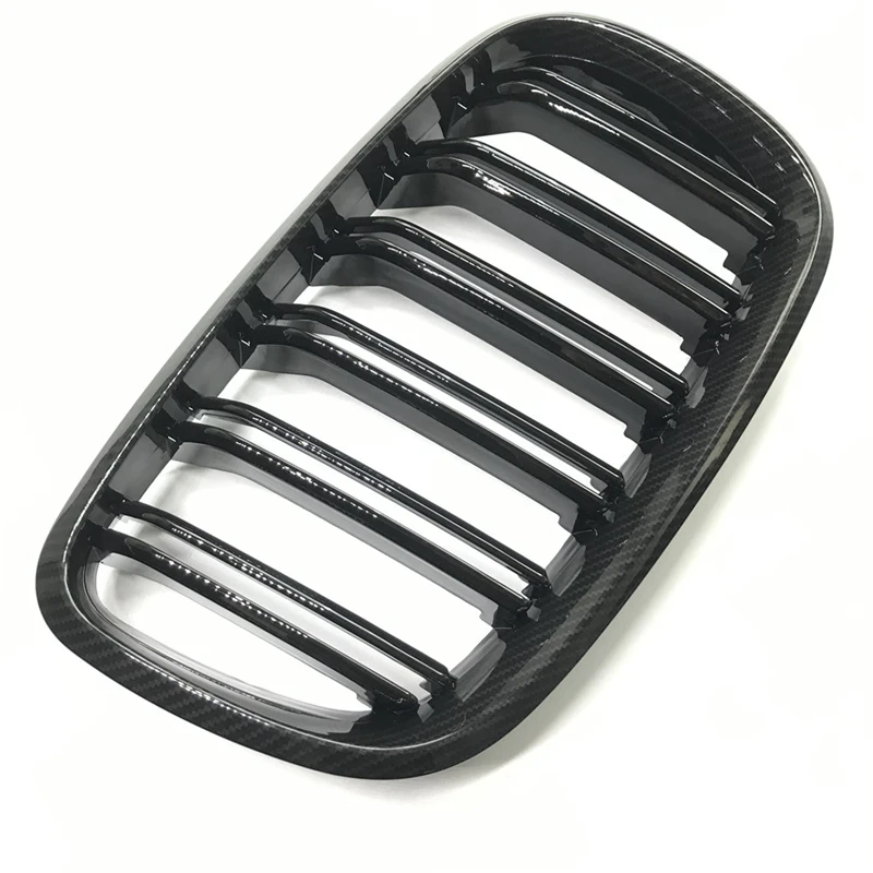 2 комплекта автомобильных аксессуаров: 1 комплект передняя решетка радиатора