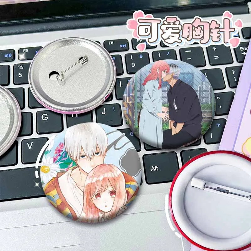 Фото New Anime Character Itsuomi Nagi Yuki Itose Oushi Shin Badge A Sign of Affection Cosplay Brooch Pins Bag Clothing Accessories №3