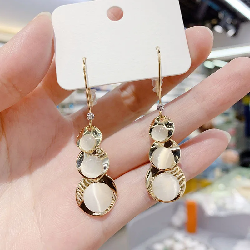 

New Gourd Dumb Gold Opal Stud Earrings Korean Fashion Girl Temperament Long Fringed Earrings Earrings for Women