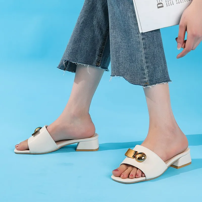 

Outer Wear Large Size Sandals Female Summer 2021 New European And American Vacation Travel Beach 2021 Flat-bottomed Slippers