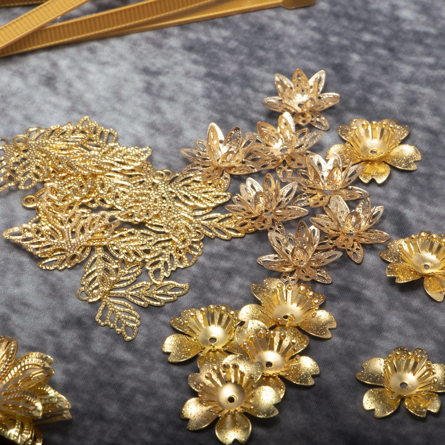 DIY Halo Crown Sunburst Spike Crown Headpiece Mary Headband Women's Halloween Party Accessories DIY Jewelry Package