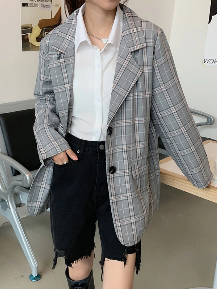 

New Elegant and Chic Women Summer Blazer Jackets Plaid Casual Loose Vintage Buttons Suit Coat Female Fashion Korean Clothes