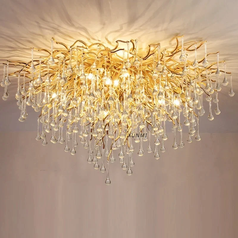 Хрустальная люстра