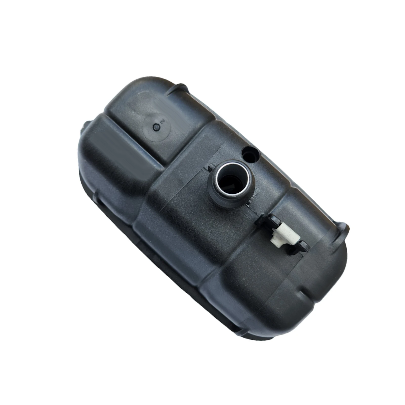 Инновационная конструкция резервуара охлаждающей жидкости двигателя